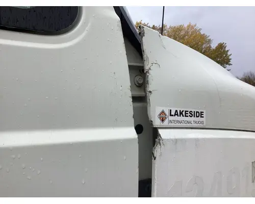 International PROSTAR Hood