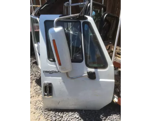 International PROSTAR Mirror (Side View)