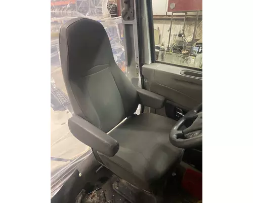 International PROSTAR Seat, Front