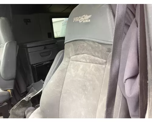 International PROSTAR Seat (non-Suspension)
