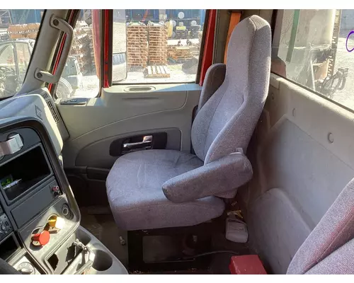 International PROSTAR Seat (non-Suspension)