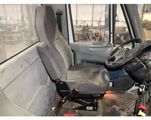 International PROSTAR Seat (non-Suspension)
