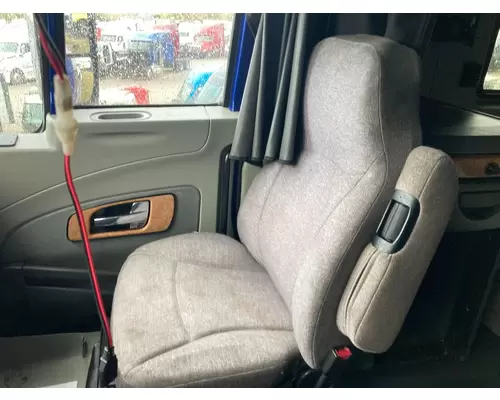 International PROSTAR Seat (non-Suspension)