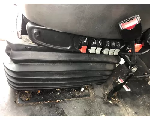 International PROSTAR Seat (non-Suspension)