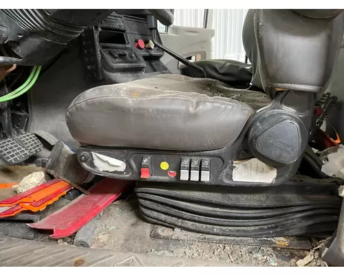 International PROSTAR Seat (non-Suspension)