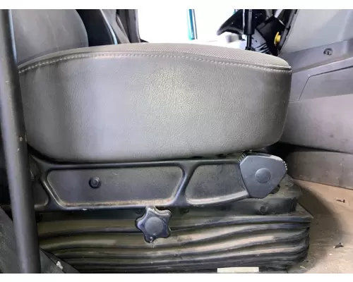 International PROSTAR Seat (non-Suspension)