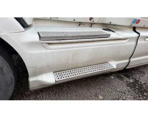 International PROSTAR Side Fairing