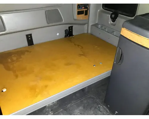 International PROSTAR Sleeper Bunk
