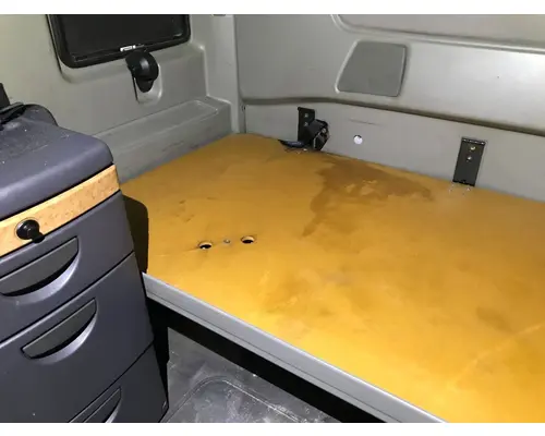 International PROSTAR Sleeper Bunk