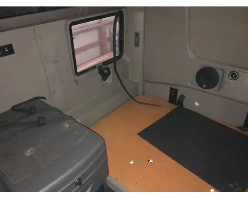International PROSTAR Sleeper Bunk