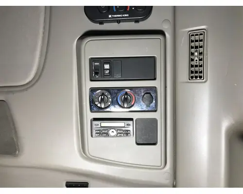 International PROSTAR Sleeper Controls