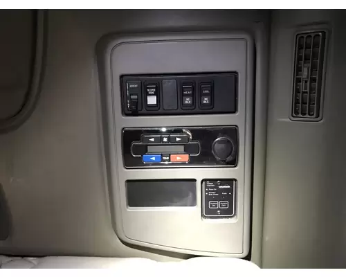International PROSTAR Sleeper Controls
