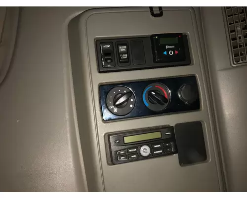 International PROSTAR Sleeper Controls