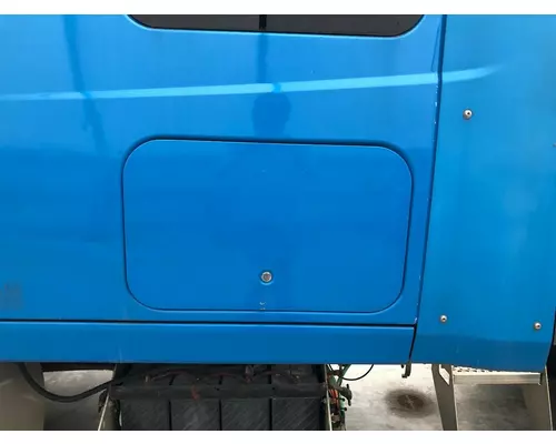 International PROSTAR Sleeper Door