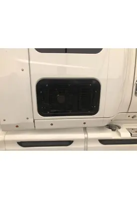 International PROSTAR Sleeper Door