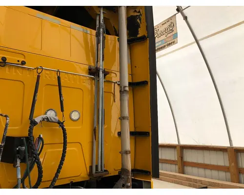 International PROSTAR Sleeper Fairing