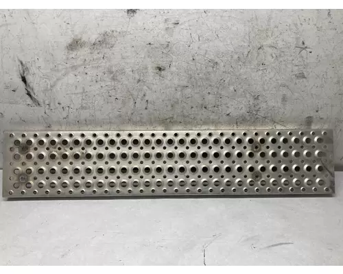 International PROSTAR Step (Fuel Tank, Fairing)