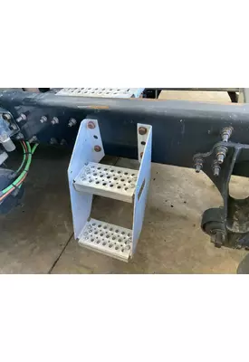 International PROSTAR Step (Fuel Tank, Fairing)