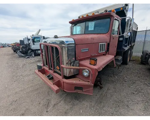 Cab INTERNATIONAL PayStar K &amp; R Truck Sales, Inc.