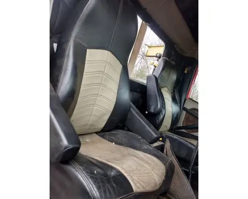 Seat, Front INTERNATIONAL PAYSTAR Camerota Truck Parts