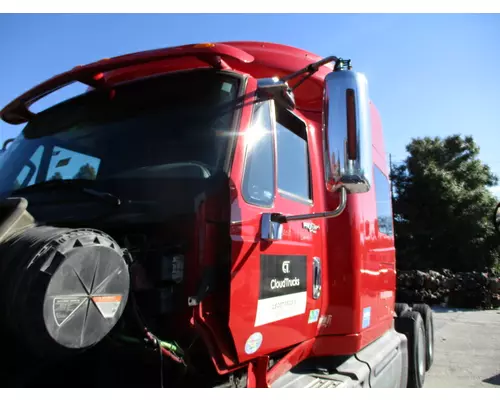 Cab INTERNATIONAL PROSTAR 113 LKQ Heavy Truck - Tampa