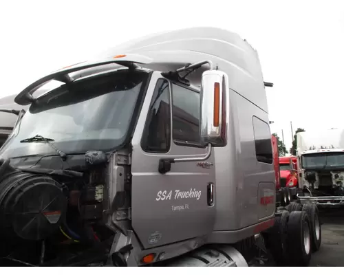 Cab INTERNATIONAL PROSTAR 122 LKQ Heavy Truck - Tampa