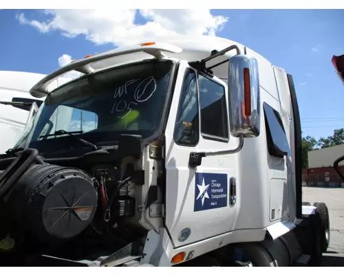 Cab INTERNATIONAL PROSTAR 122 LKQ Heavy Truck - Tampa