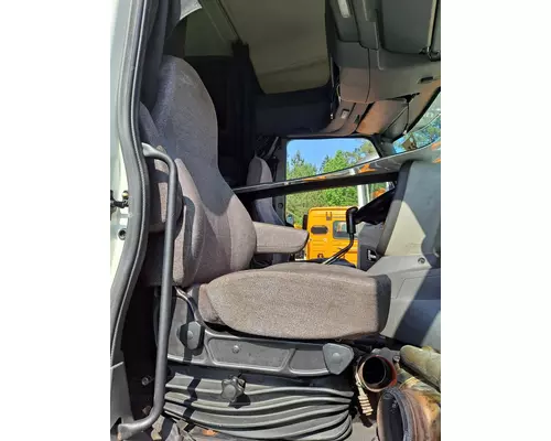 Seat, Front INTERNATIONAL PROSTAR 122 LKQ Evans Heavy Truck Parts