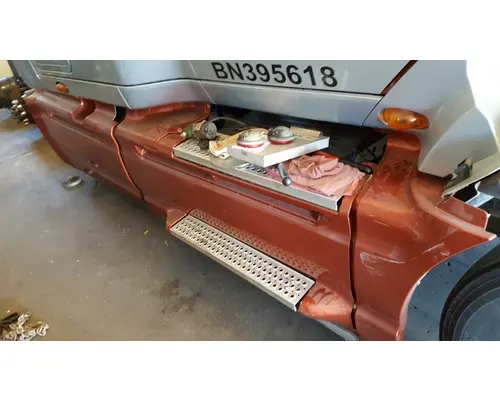 Side Fairing INTERNATIONAL PROSTAR 125 LKQ Geiger Truck Parts