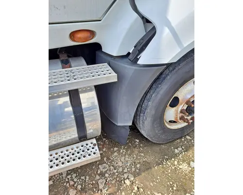 Fender Extension INTERNATIONAL PROSTAR 125 LKQ Evans Heavy Truck Parts