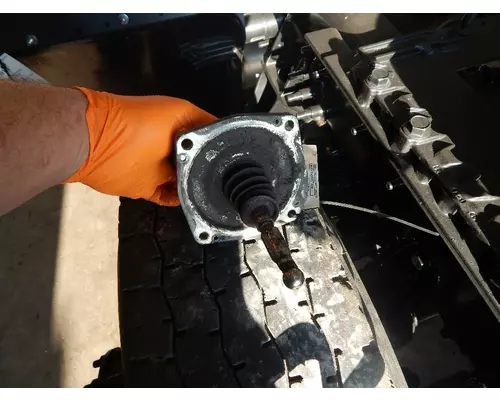 Clutch Slave Cylinder INTERNATIONAL Prostar K &amp; R Truck Sales, Inc.