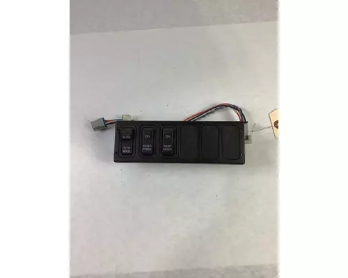 Dash / Console Switch INTERNATIONAL PROSTAR Hagerman Inc.