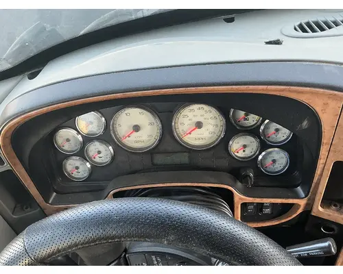 Instrument Cluster Bezel INTERNATIONAL ProStar Geco - Fresno