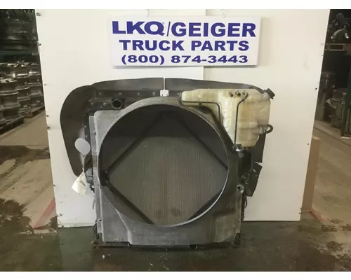 Radiator INTERNATIONAL PROSTAR LKQ Geiger Truck Parts