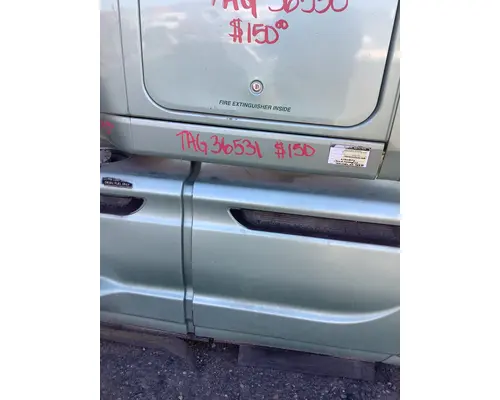 Rocker Panel Moulding INTERNATIONAL PROSTAR Hagerman Inc.