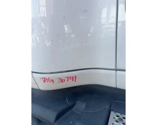 Rocker Panel Moulding INTERNATIONAL PROSTAR Hagerman Inc.