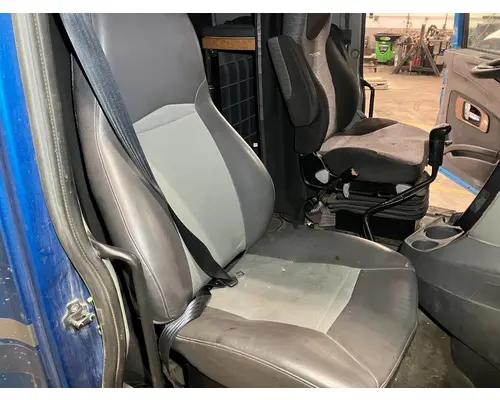 Seat, Front International PROSTAR Vander Haags Inc Sf