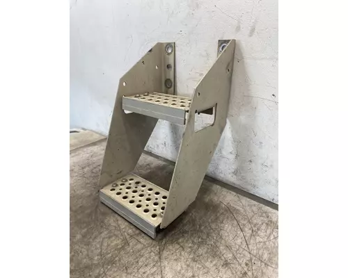 Step INTERNATIONAL Prostar Frontier Truck Parts