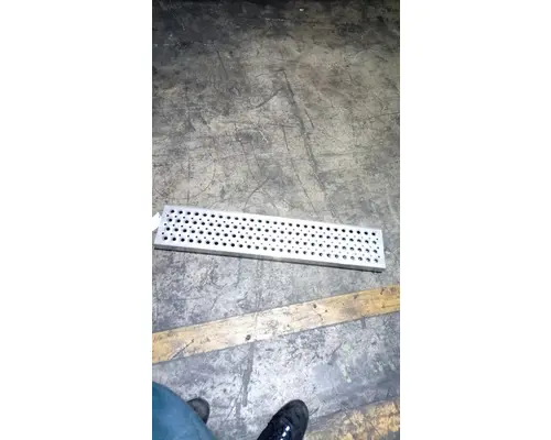 Step INTERNATIONAL ProStar Marshfield Transportation Products