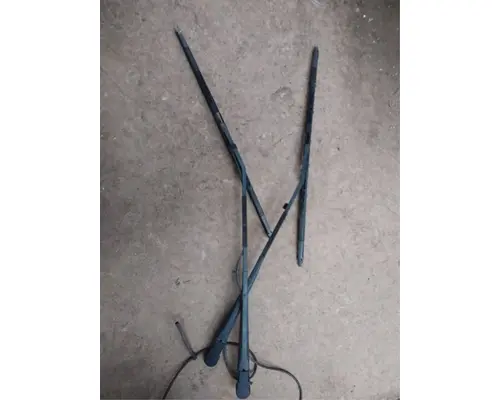 Windshield Wiper Arm International PROSTAR Caseyâs Truck Salvage World