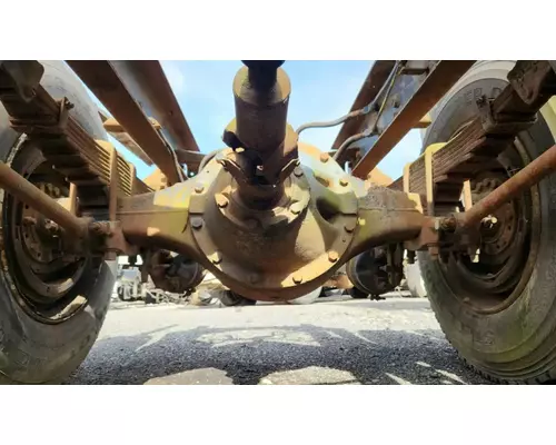 International RA472 Axle Assembly, Rear