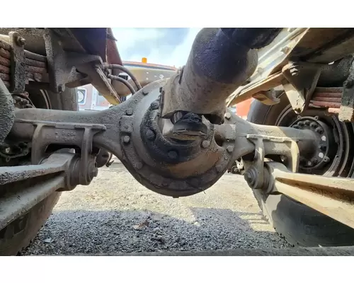 International RA472 Axle Assembly, Rear