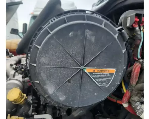 International RH613 Air Cleaner