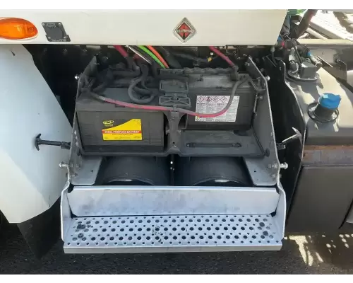 International RH613 Battery Box