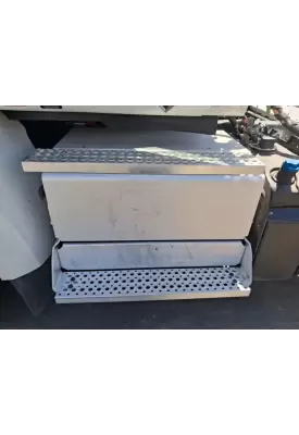 International RH613 Battery Box