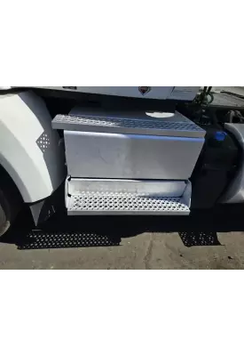 International RH613 Battery Box