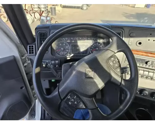 International RH613 Cab