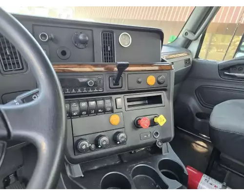 International RH613 Cab