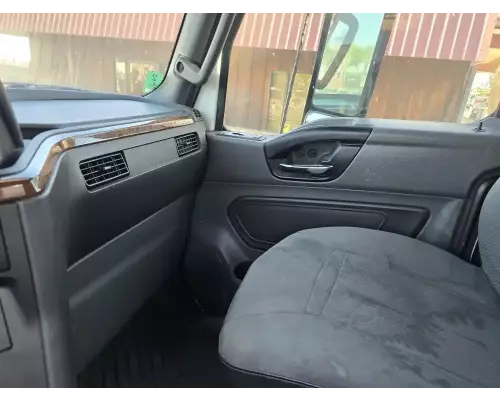 International RH613 Cab