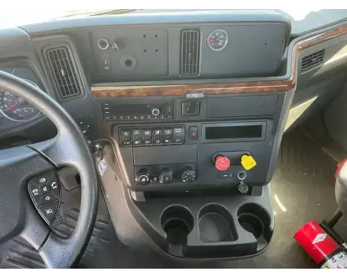 International RH613 Cab